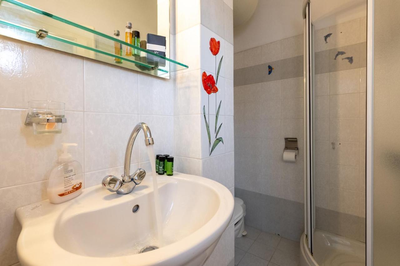 Penthouse Under Acropolis Hill Apartment Athena Bagian luar foto